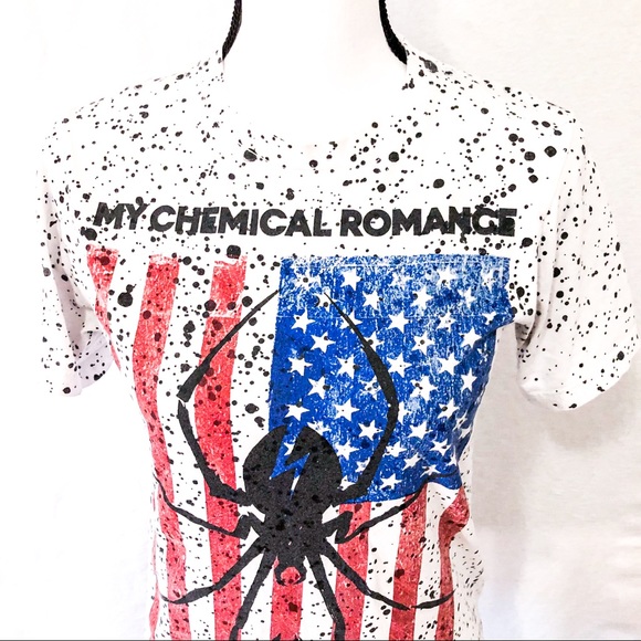 SOLD - My Chemical Romance Band Tee - Picture 2 of 6